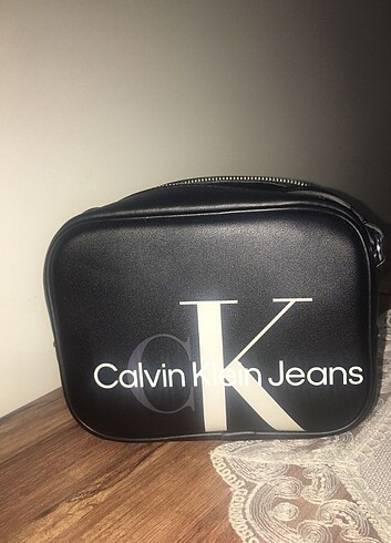 Calvin Klein çanta 