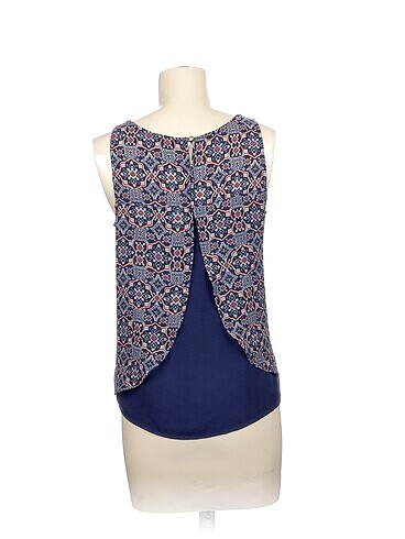 36 Beden Yessica Bluz %70 İndirimli.