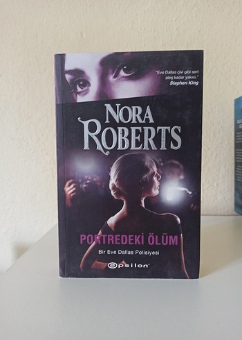 Portredeki Ölüm - Nora Roberts