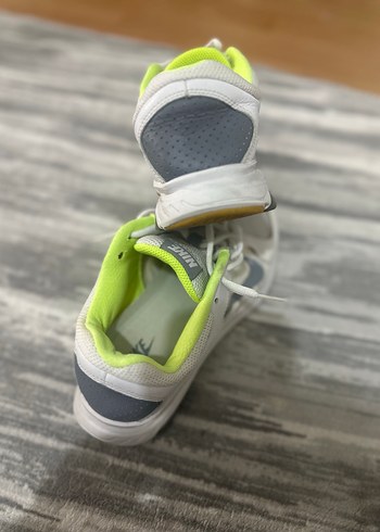 Beyaz Nike Bağcıklı Spor Ayakkabı - Görsel 3