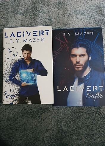 Lacivert serisinin ilk 2 kitap