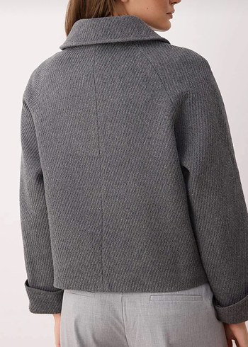 Gri Düğmeli Kısa Yün Kadın Ceket - Görsel 2