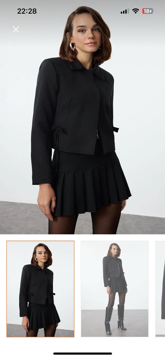 Siyah kurdele fiyonk detaylı ceket - Görsel 4