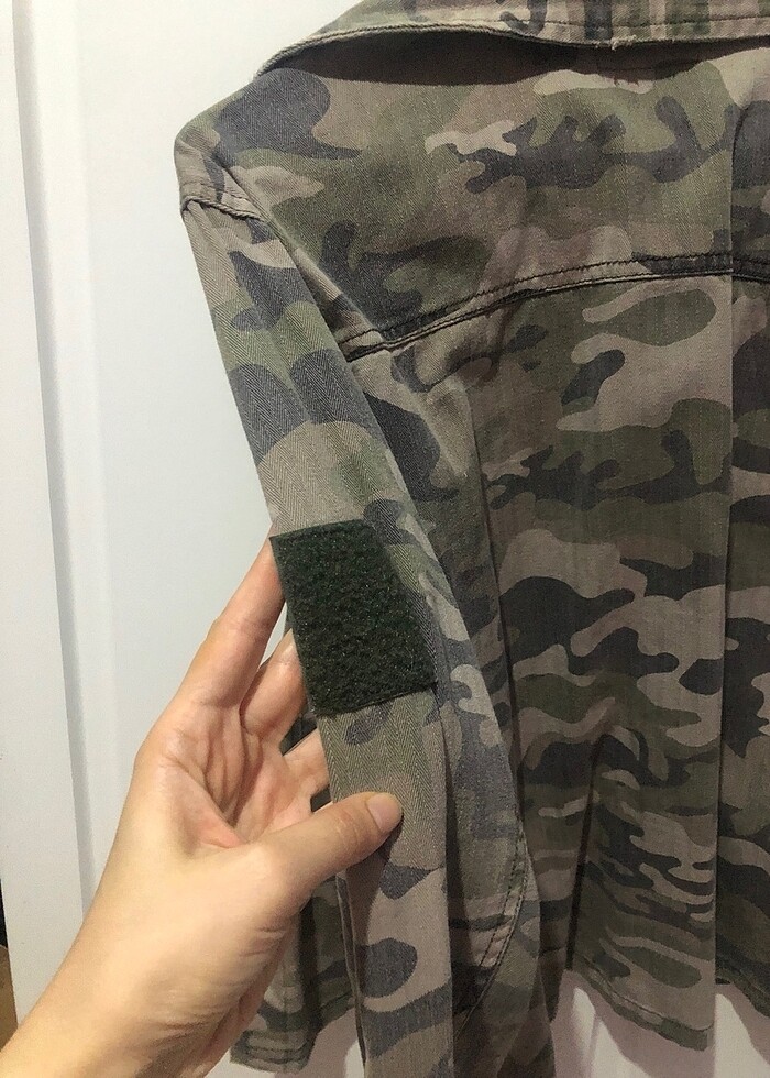 Pull and bear kamuflaj ceket - Görsel 5