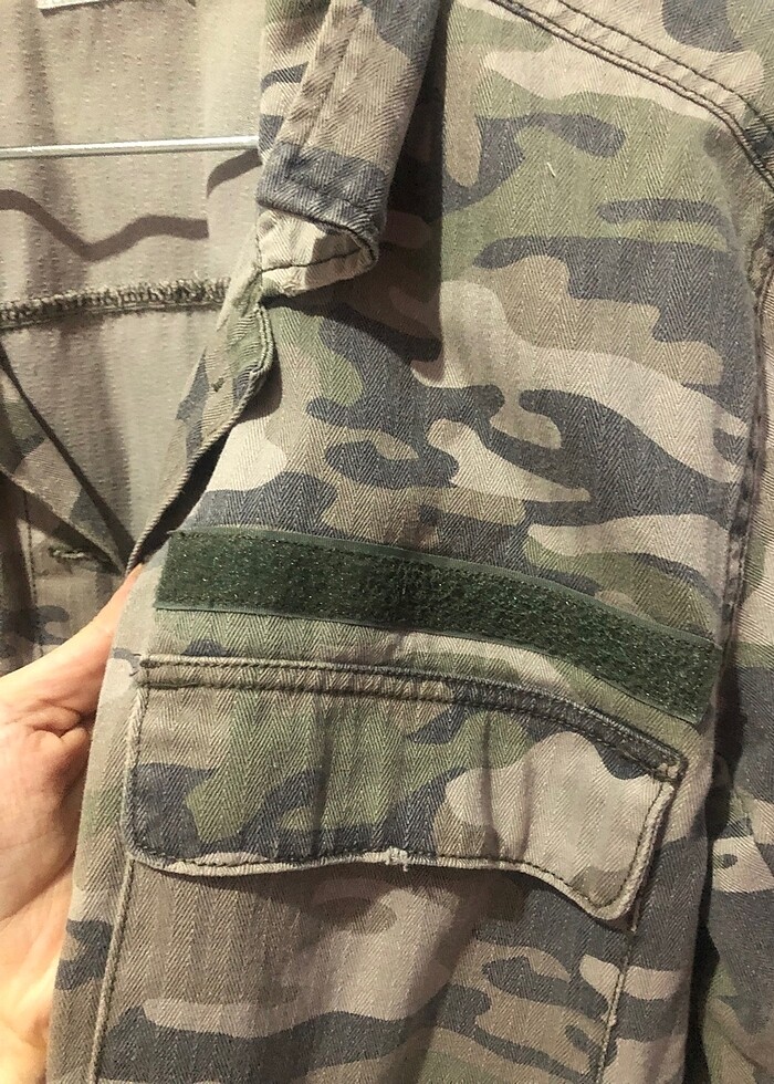 Pull and bear kamuflaj ceket - Görsel 3