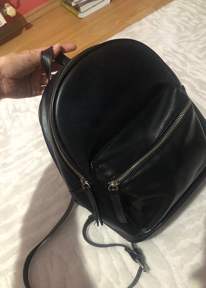 Bershka siyah sırt çantası - Görsel 2