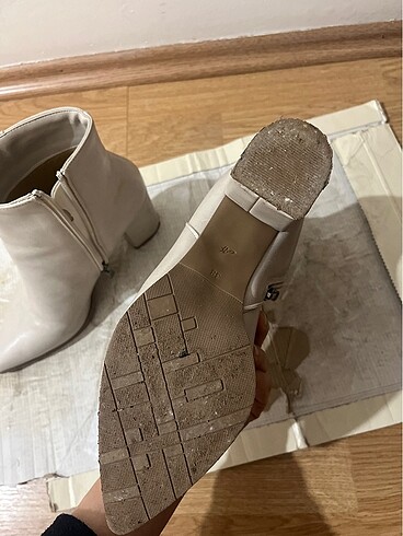 Krem topuklu bot - Görsel 5