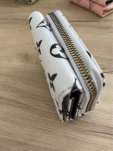 beyaz cüzdan - Görsel 2