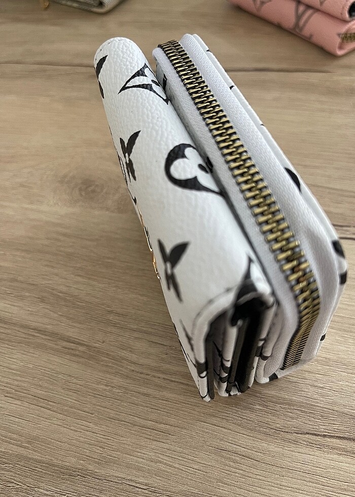 beyaz cüzdan - Görsel 2