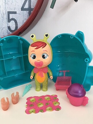 Beden Renk Cry Babies Carol