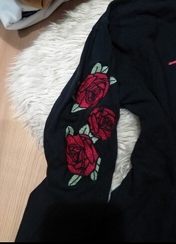 s Beden Rock rose star baskılı gül işlemeli sweatshirt