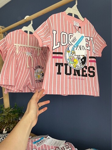 Zara Looney Tunes Takım