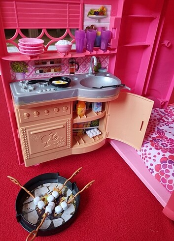  Barbie karavan seti