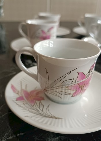 Vintage Çiçek Desenli Porselen Fincan - Görsel 2