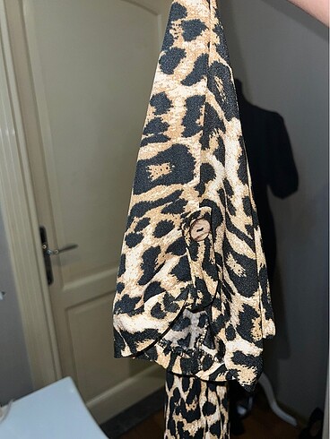l Beden Leopar desenli elbise