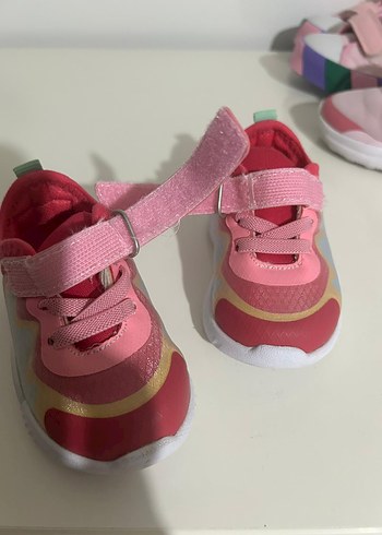 19 Beden pembe Renk Kız Çocuk Pembe Velcro Spor Ayakkabı