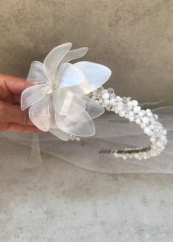 Büyük çiçek detaylı kristal taç - Görsel 8