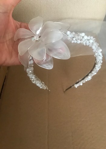 Büyük çiçek detaylı kristal taç - Görsel 12