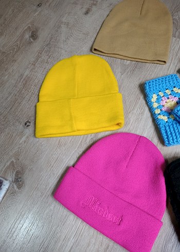 Kadın Renkli Örgü Bere Çeşitleri - Görsel 2