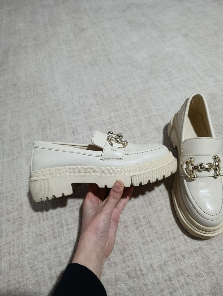 Beyaz Tokalı Platform Topuklu Kadın Loafer - Görsel 3