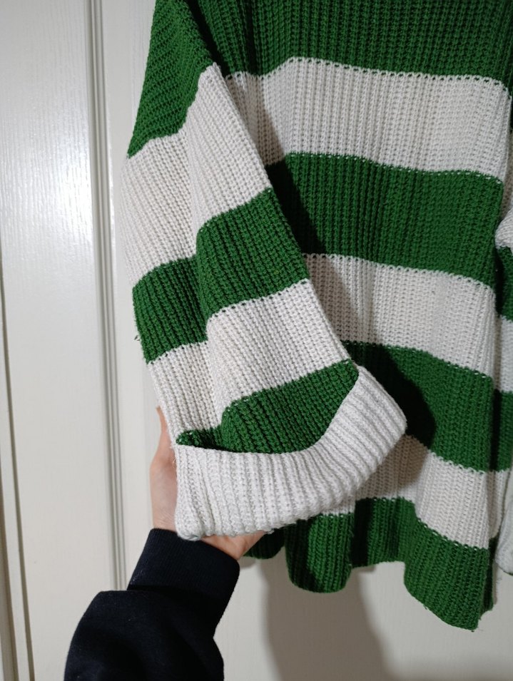 Yeşil Beyaz Çizgili Örgü Kadın Kazak - Görsel 4