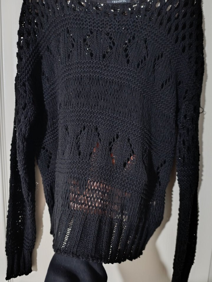 Siyah Örgü Kazak - Görsel 2