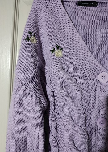 Lila Çiçek Desenli Hırka - Görsel 3