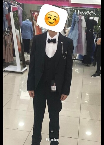 Yelekli gömlekli takım elbise