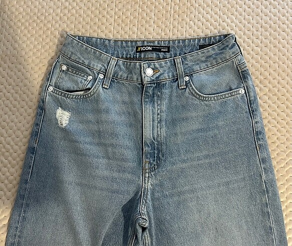 Mavi Mom Jean