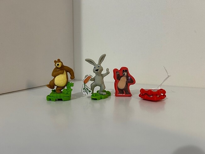 Maşa ile Koca Ayı Kinder