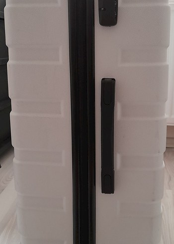 Büyük boy beyaz Valiz - Görsel 4