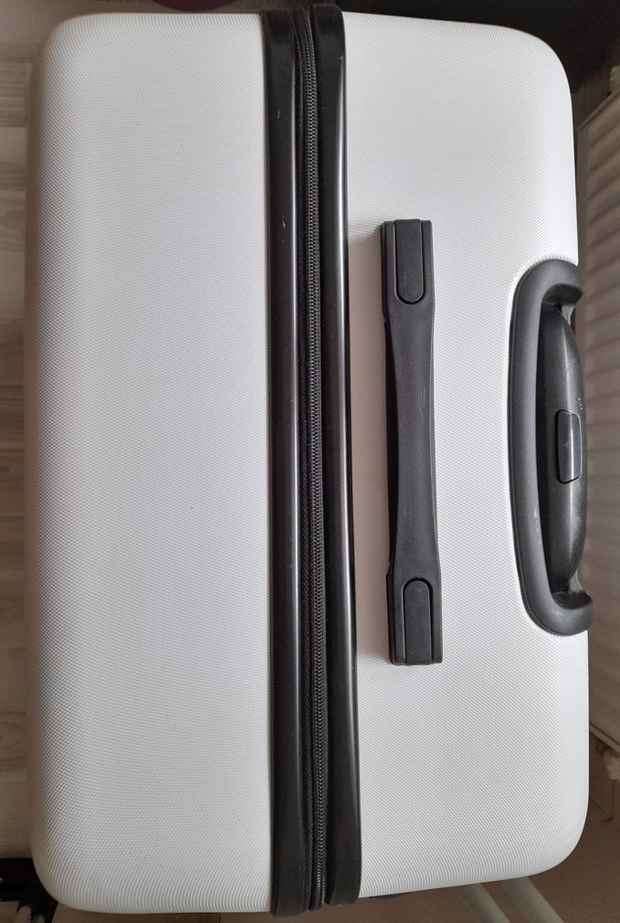 Büyük boy beyaz Valiz - Görsel 2