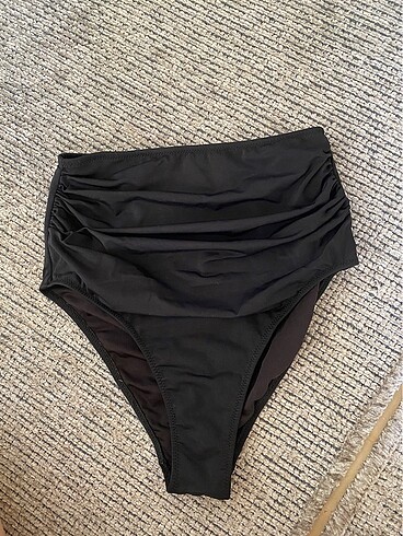 Trendyolmilla bikini altı