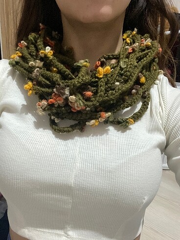 Örme çiçekli boyunluk - Görsel 3