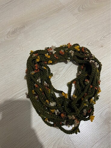 Örme çiçekli boyunluk - Görsel 4
