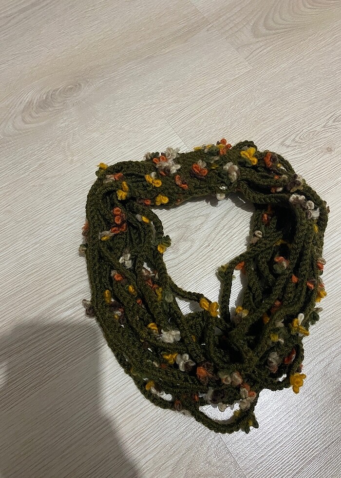 Örme çiçekli boyunluk - Görsel 4