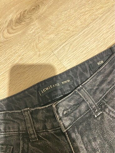 Siyah paçası taş detaylı Mom Jean - Görsel 5