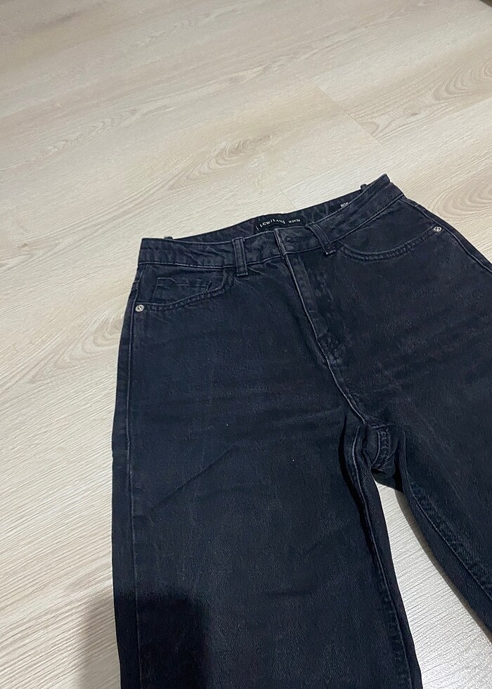 Siyah paçası taş detaylı Mom Jean - Görsel 3