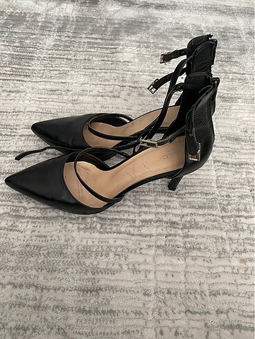 40 Beden Siyah gerçek deri stiletto