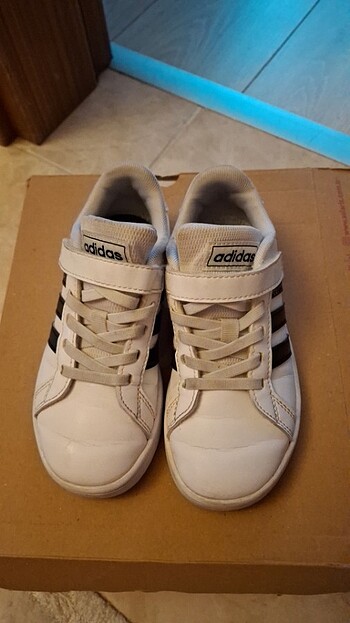 Adidas çocuk ayakkabısı
