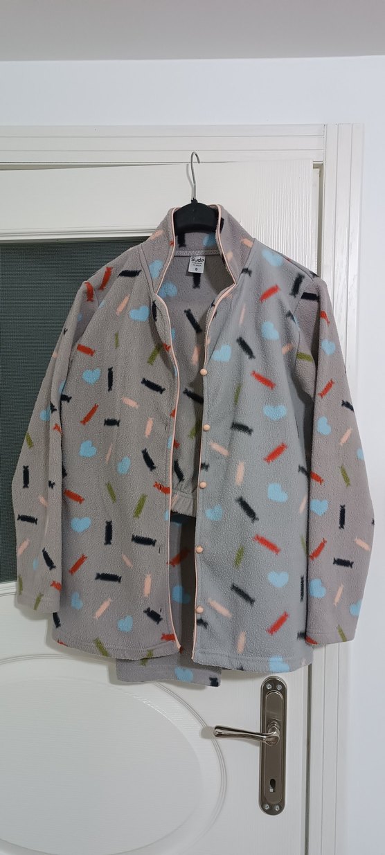 Gri Desenli Polar Pijama Takımı - Görsel 3