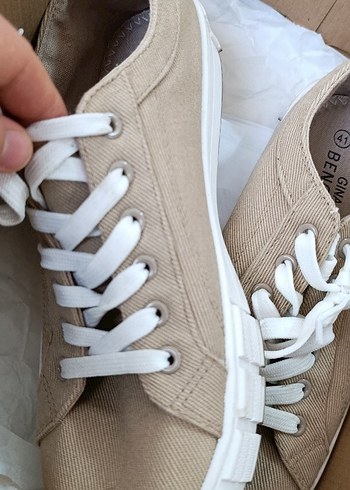 Bej bağcıklı Dolgu Topuk kadın Spor Ayakkabı - Görsel 5