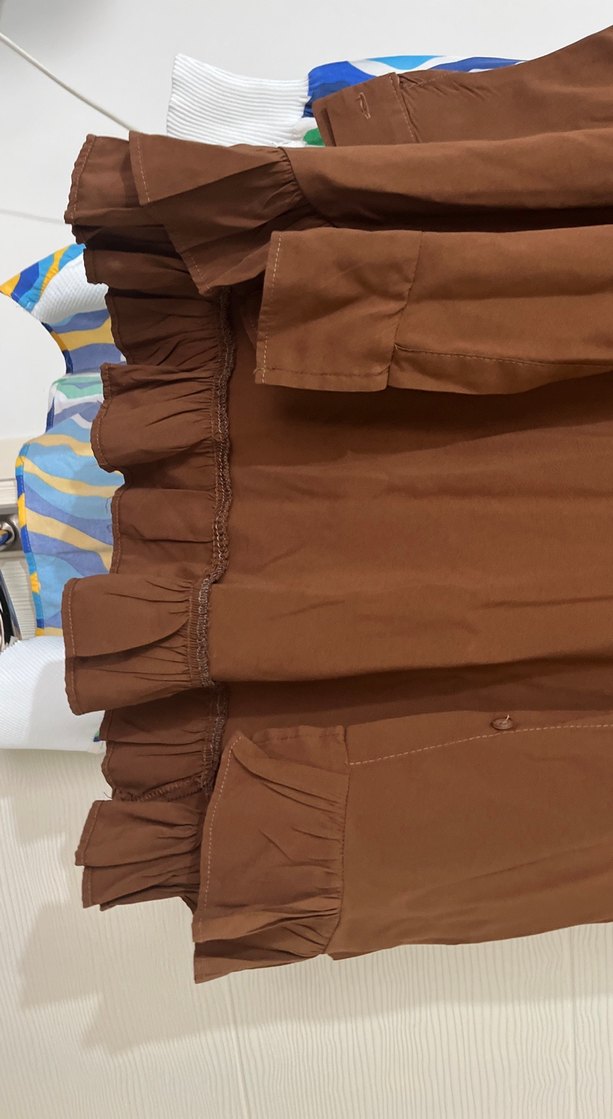 Kahverengi Fırfırlı gömlek - Görsel 2