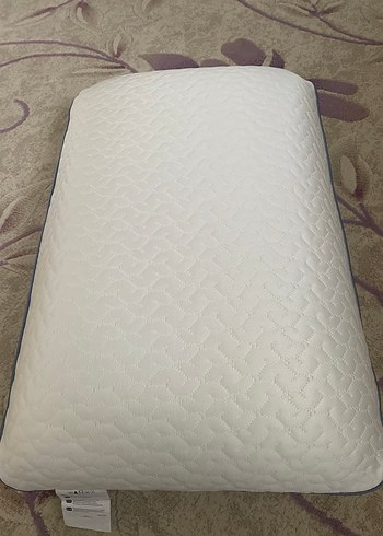 Nakışlı Beyaz Yastık - Görsel 2