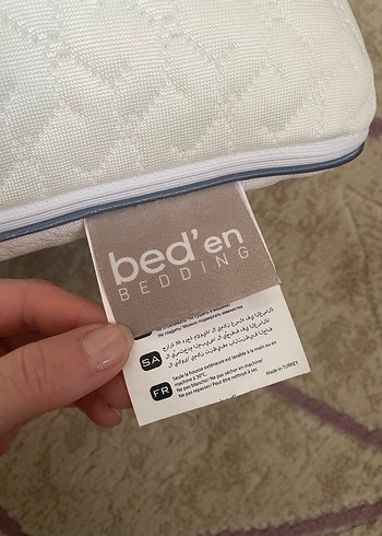 Nakışlı Beyaz Yastık - Görsel 3