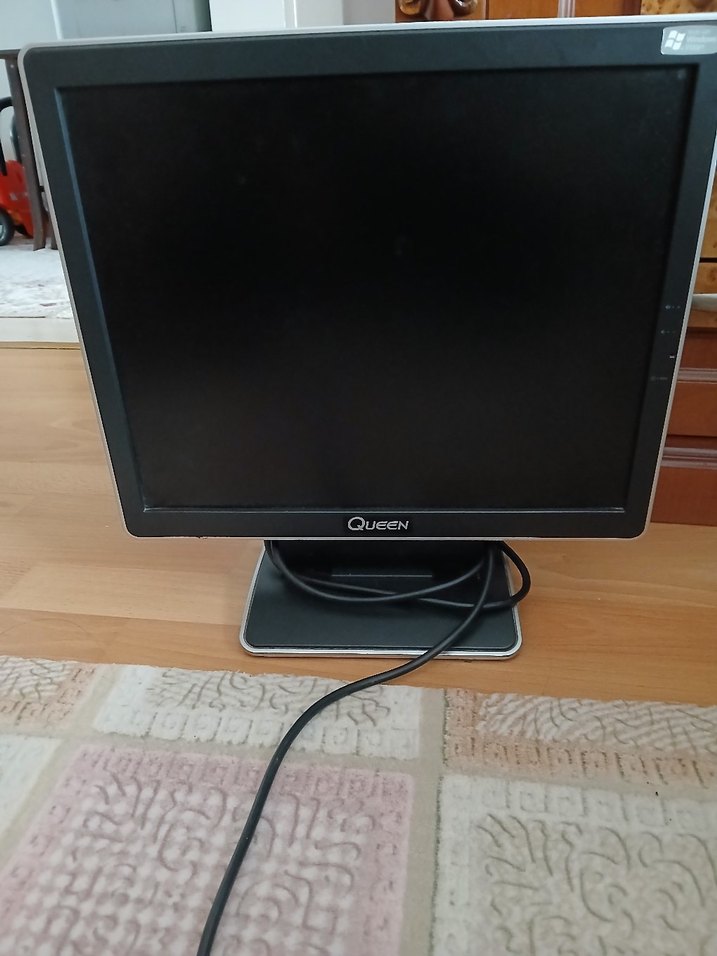 Queen Marka Kahverengi Monitör fiyat sorun lütfen - Görsel 2