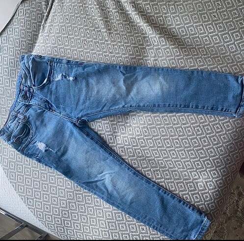 Zara 5 yaş çocuk jean