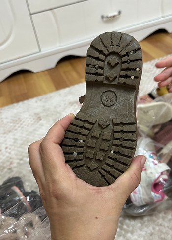 Pembe Nakışlı Kürklü Kız Botu - Görsel 3