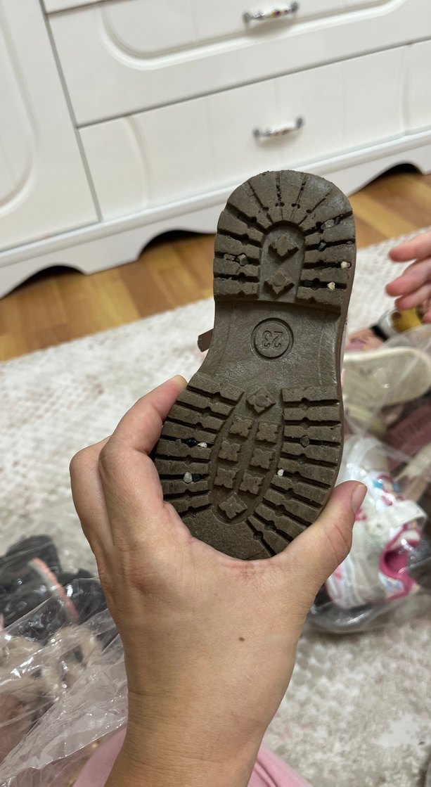 Pembe Nakışlı Kürklü Kız Botu - Görsel 3