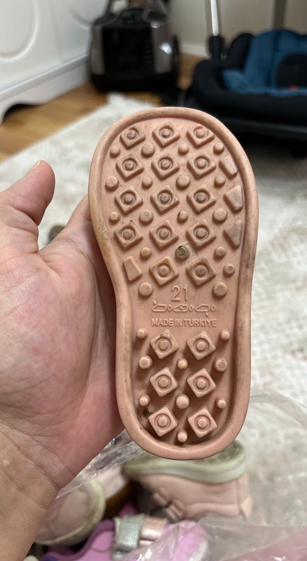 Kız Çocuk Pembe Tokalı Kauçuk Terlik - Görsel 3